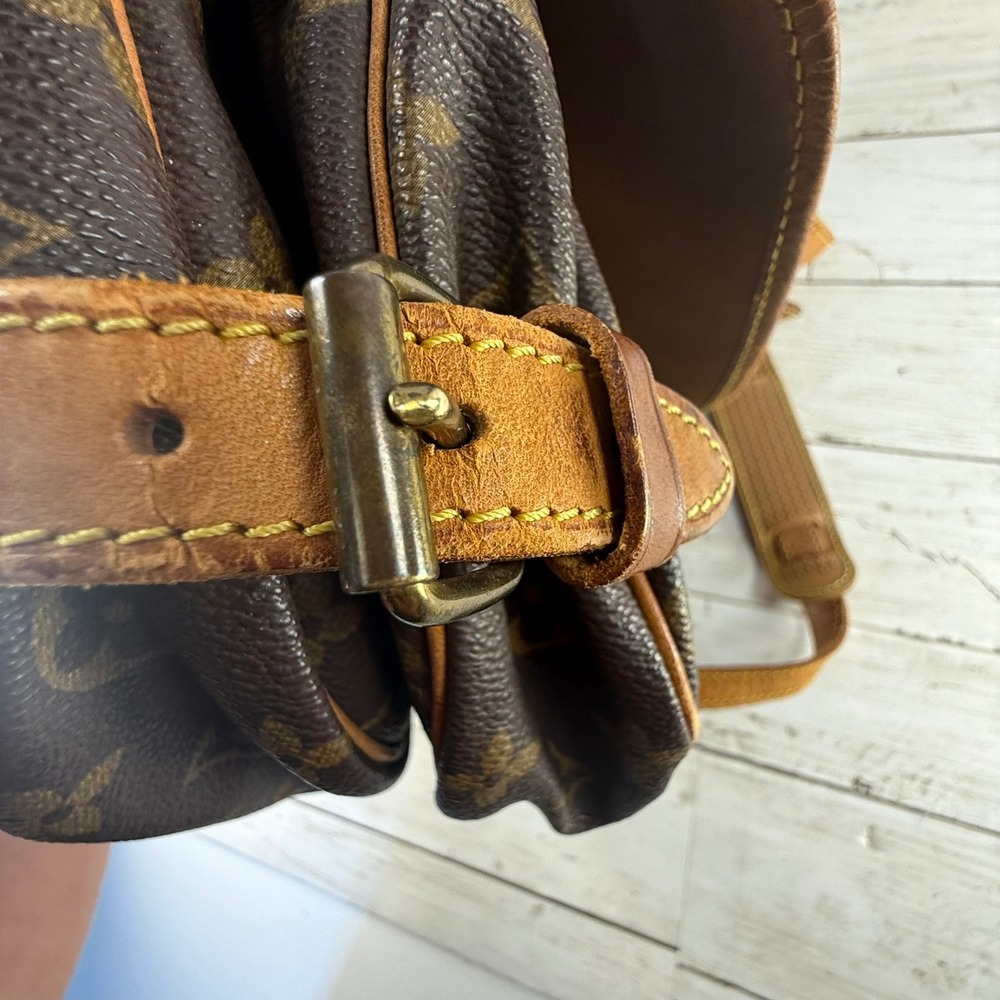 Louis Vuitton Saumur 30 Monogram Canvas Crossbody Bag Brown M42256 Vintage - Picture 13 of 13